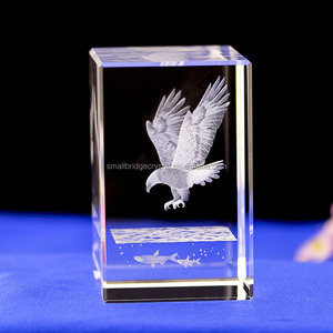 Small Bridge Wholesale Handmade Souvenir <strong>Crystal</strong> Craft Engraved <strong>Animals</strong> Customized 3d Eagle <strong>Crystal</strong> Cube - Product Image 1