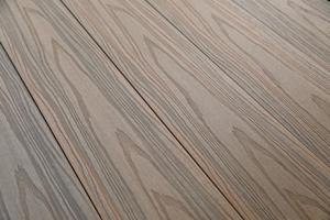 Plancher composite en plastique WPC à grain de bois anti-UV en HDPE, gris clair, co-extrusion, terrasse extérieure, stratifié technique - Product Image 3