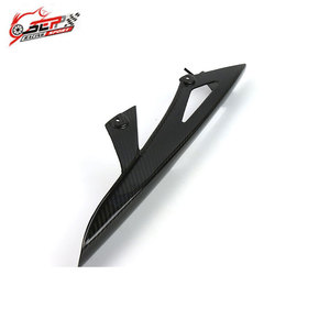 100% Fibra de Carbono Pre-preg para Kawasaki <span class=keywords><strong>Z1000</strong></span> Cadena Guardia Escudo Protector de <span class=keywords><strong>la</strong></span> Cubierta - Product Image 2