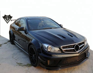 Nuovo Kit Carrozzeria Wide Body in FRP con Paraurti e Clip <span class=keywords><strong>Serie</strong></span> Black W204 per <span class=keywords><strong>Mercedes</strong></span>-Benz Classe <span class=keywords><strong>C</strong></span> W204 - Vendita Calda - Product Image 1