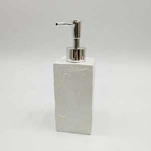 <span class=keywords><strong>Distributeur</strong></span> automatique <span class=keywords><strong>de</strong></span> <span class=keywords><strong>savon</strong></span> à main <span class=keywords><strong>en</strong></span> polyrésine, outil populaire <span class=keywords><strong>de</strong></span> salle <span class=keywords><strong>de</strong></span> bains avec effet <span class=keywords><strong>de</strong></span> <span class=keywords><strong>pierre</strong></span> carrée, accessoires d'hôtel - Product Image 6