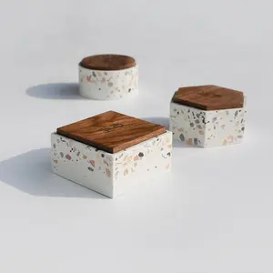 独特的形状彩色贴花水磨石西式风格优雅小储藏罐，带竹盖