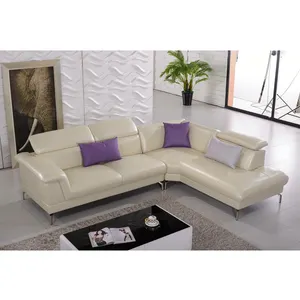 Современный секционный кожаный диван кремового белого цвета
