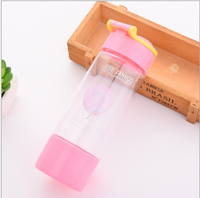 600ML vente en gros bouteille d'eau en plastique sans BPA bouteille d'eau potable de sport de voyage en plein air