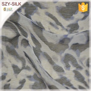 ผ้าไหมมัลเบอร์รี่แท้ 100% ผ้าจอร์เจตต์พิมพ์ลาย น้ำหนักเบา ระบายอากาศดี คอลเลคชั่นจอร์จี้ - Product Image 2