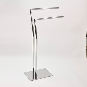 Soportes de papel higiénico con base de metal independiente con revestimiento negro - Product Image 5