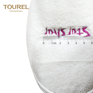 Yangzhou Anpassbare Einweg-Hotelslipper aus Korallenvlies mit Besticktem Logo - Product Image 5
