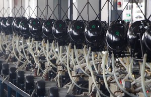 Compresor de Refrigerador R600A QD85Y11G SIKELAN R600a LBP USADO en Congeladores y Refrigeración - Product Image 4