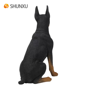 뛰어난 상세한 수지 앉아 <span class=keywords><strong>Doberman</strong></span> Pinscher 개 동상 홈 장식 개 모델 정원 생활 크기 동물 동상