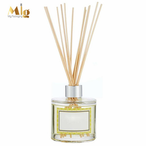 פקק בקבוק אלומיניום סיטונאי OEM עם תכונת מניעת נזילות לבקבוקי מפזר ארומה מזכוכית - Product Image 1