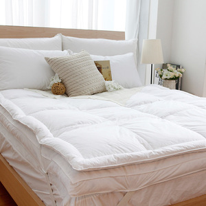 Double Layer Down <strong>Feather</strong> <strong>Bed</strong> Hotel Mattress <strong>Topper</strong> - Product Image 4