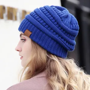 女装冬季时尚设计丙烯酸多功能 skully 女孩冬季帽子保暖针织帽子素色豆豆帽子
