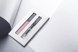 Brillo de labios OEM 16 colores Brillo de labios hidratante Maquillaje transparente Traje de lápiz labial de larga duración - Product Image 6