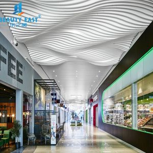 Controsoffitto Flessibile Ignifugo in Alluminio Metallo e <span class=keywords><strong>Legno</strong></span> per Decorazione Hall Hotel - Product Image 3
