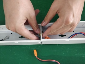 Hot 38W <strong>4FT</strong> 5300lm LED Batten <strong>Tube</strong> Light Ceiling Suspended with IP65 Rating Stainless Steel Lamp Body - Product Image 6