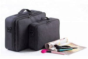 กระเป๋าเครื่องสำอางหูหิ้ว Naraya Vintage - Product Image 4