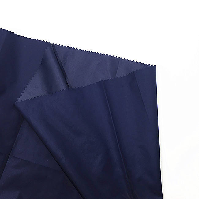 สีน้ำเงิน