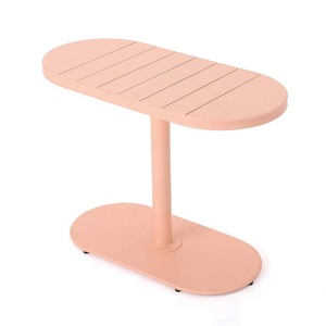 Juego de Mesa y Sillas de Jardín de Hierro con Acabado Naranja Coral Craquelado de 3 Piezas para Exteriores - Product Image 5