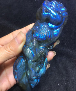 Alta calidad tallada mano natural labradorita piedra dragón con hermosa luz de flash - Product Image 3