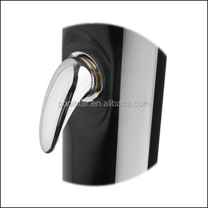 <span class=keywords><strong>Douche</strong></span> <span class=keywords><strong>solaire</strong></span> extérieure en PVC noir courbé durable de grande capacité 23L, <span class=keywords><strong>douche</strong></span> <span class=keywords><strong>solaire</strong></span> pour <span class=keywords><strong>piscine</strong></span>, jardin, <span class=keywords><strong>douche</strong></span> extérieure en acier inoxydable - Product Image 3