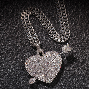 Mini <span class=keywords><strong>cuore</strong></span> <span class=keywords><strong>con</strong></span> collana pendente a <span class=keywords><strong>freccia</strong></span> in acciaio inossidabile <span class=keywords><strong>con</strong></span> strass ghiacciato catene di gioielli Hiphop per uomini e donne regali - Product Image 4