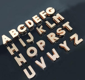 Contactez-nous pour plus de styles en stock : Lettres coulissantes en strass doré 8 mm et 10 mm - Product Image 3