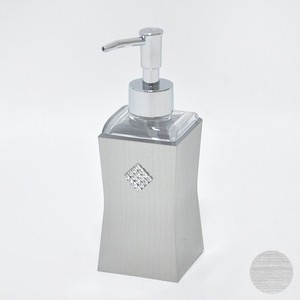 แก้วมักพลาสติกสำหรับใช้ในห้องน้ำพร้อมปากสีเงินดีไซน์หรูหรา - Product Image 2