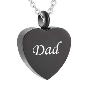 Colar com Pingente de Coração Preto, Joia de Urna de Cremação Gravada, Presente Memorial para Homens e Mulheres, Compartilhamento de Cinzas entre Familiares - Product Image 3