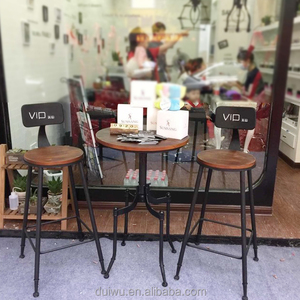 Tavoli Alti <span class=keywords><strong>e</strong></span> <span class=keywords><strong>Sgabelli</strong></span> da Bar in <span class=keywords><strong>Ferro</strong></span> Battuto Fatti a Mano per Arredamento Industriale all'Ingrosso - Product Image 4