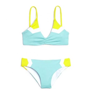 Bikini personalizado con su logotipo Ethic Shiny Lovely Little Girl Modeling Bikini para niñas de 5 a 14 años Bikini con estampado a rayas - Product Image 3