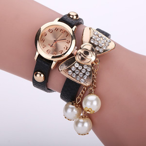 Orologi di Marca Personalizzati per Donne, <span class=keywords><strong>Orologio</strong></span> di Lusso con Bracciale a Farfalla <span class=keywords><strong>in</strong></span> Cristallo Dorato, <span class=keywords><strong>Orologio</strong></span> Casual con Diamanti per Signore LNW400 - Product Image 2