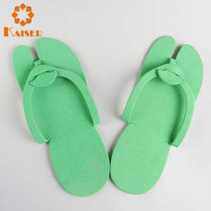 Chaussons jetables en mousse colorés pour pédicure en salon - Product Image 5