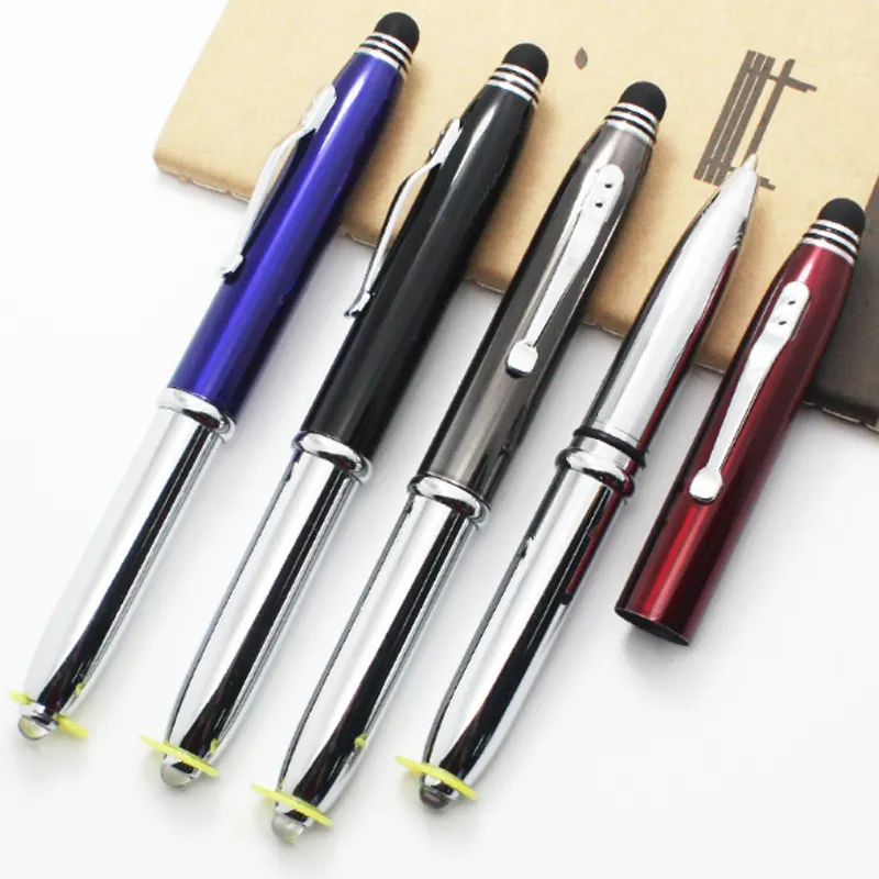 Nuovo set regalo aziendale 3 in 1 multifunzione touch stylus flash pen per penna luminosa a led in metallo per clienti vip