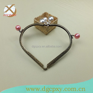 10.5*6 centimetri a Forma di Cuore Della Borsa Del Metallo <span class=keywords><strong>con</strong></span> Belle Perle - Product Image 4