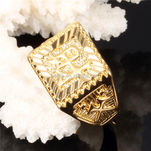 <span class=keywords><strong>Anello</strong></span> da <span class=keywords><strong>uomo</strong></span> in rame placcato oro e <span class=keywords><strong>collana</strong></span> da donna in oro bianco 18k - Product Image 4
