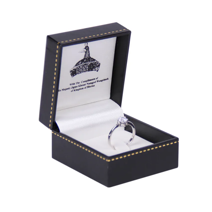 Custom black vintage leather men jewelry ring boxes