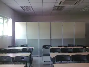 Pieghevole divisorio mobile per ufficio divisorio in alluminio per raddrizzare la partizione dello schermo <span class=keywords><strong>interno</strong></span> su ruote - Product Image 2