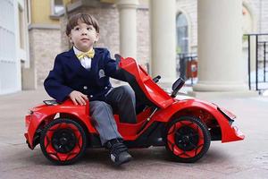 Auto Elettrica Giocattolo per Bambini con Ruote Ammortizzate, Vendita all'Ingrosso - Product Image 5