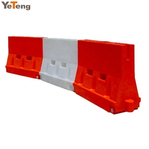 회전 주조 교통 플라스틱 장벽, rotomolded pe 도로 장벽 한번 불기 형 - Product Image 2