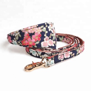 GMTPET, venta al por mayor, cuero Floral ajustable, hebilla de Metal de acero inoxidable, mascota, perro, gato, Saliva, toalla, pajarita, conjunto de <span class=keywords><strong>Collar</strong></span> y correa - Product Image 2