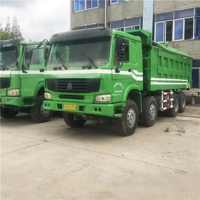 يستخدم الأخضر شاحنة ، شاحنة قلابة HOWO 8x4 375 (الأحمر شاحنة هو وو شاحنة قلابة)