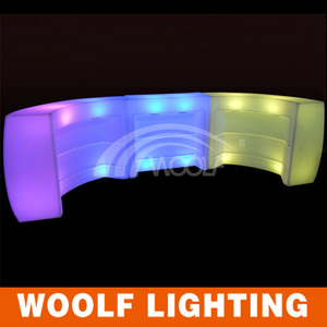 nuevo diseño de <span class=keywords><strong>la</strong></span> <span class=keywords><strong>curva</strong></span> brillante led de plástico mesa de <span class=keywords><strong>bar</strong></span> interactiva - Product Image 1