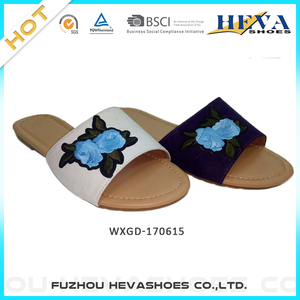 Mujeres de moda al por mayor del remiendo bordado slip on Flip Flop zapatillas al <span class=keywords><strong>aire</strong></span> libre diapositiva plana sandalias - Product Image 2
