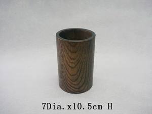 Joli ensemble d'accessoires de salle de bain cylindrique en bois brun Toon - Product Image 6