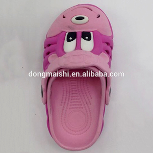 Chino sandalias niños zapatos para caminar plataforma de plástico LUGAR DE zuecos - Product Image 4