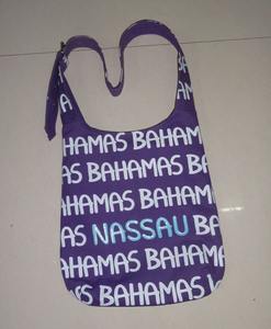 Eztraveling 巴哈马纪念品袋粉扑印刷城市名称吊索斜挎包 Hobo 纪念品袋 - Product Image 4