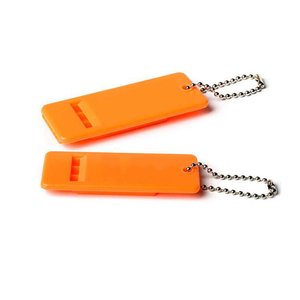 Fischietto di plastica piatta a basso costo fischio di sopravvivenza colorato con logo OEM personalizzato - Product Image 6