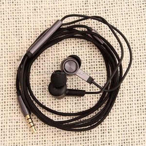 2016 más nuevo Original Xiaomi Piston 3 jóvenes auriculares auriculares In Ear Bass auriculares con mando a distancia - Product Image 2
