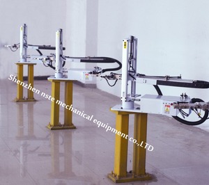 <span class=keywords><strong>Vertical</strong></span> grúa manipulador máquina picking y carga para máquina de moldeo por inyección - Product Image 1
