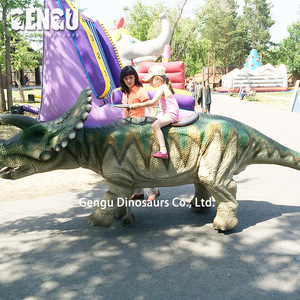 Dinosaurio metálico al aire libre para niños Parque Montar para la escuela Guardería Lugar público como aeropuerto o centro comercial - Product Image 1